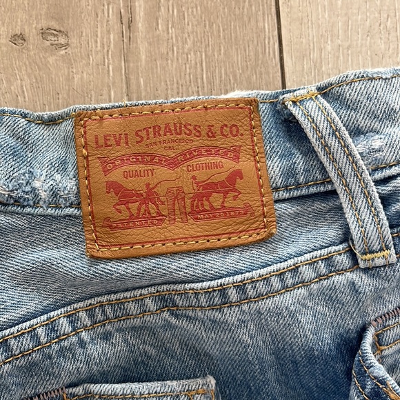 VINTAGE LEVIS CUT OFF SHORTS SIZE 26 *GORGEOUS DISTRESSING * BUTTON FLY - Picture 2 of 7